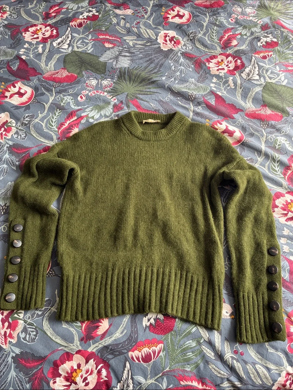 La Maille Sezane Women’s Olive Green Button-Sleeve Crewneck Sweater - Picture 1 of 7